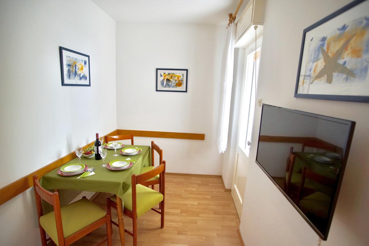 Apartments & Rooms Brna Banjol 외부 사진